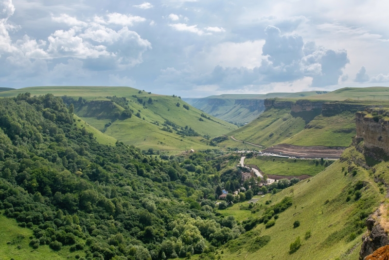 Places for horseback riding in Russia