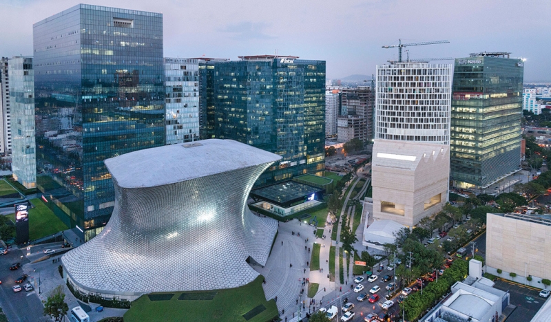 Ring of Memory and Aliyev Center: the best of modern architecture