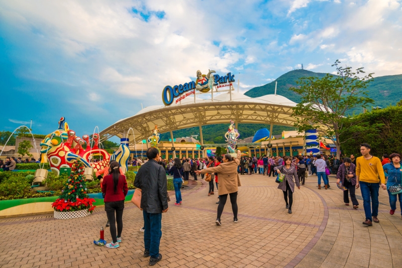 Top 10 amusement parks in the world