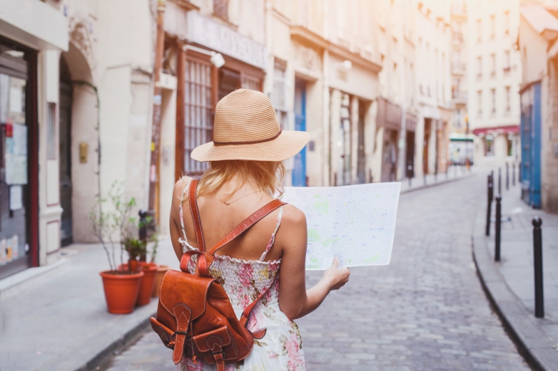 Traveling alone: ​​safety rules