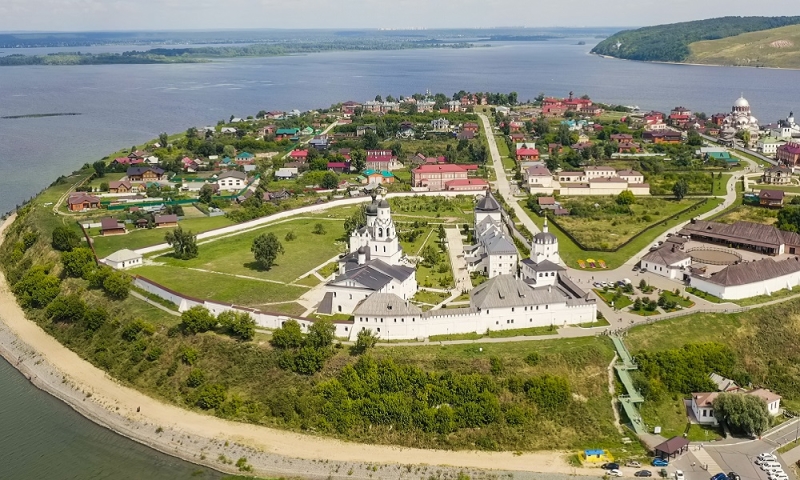 Volga, mosques and island-city: what to see in Tatarstan