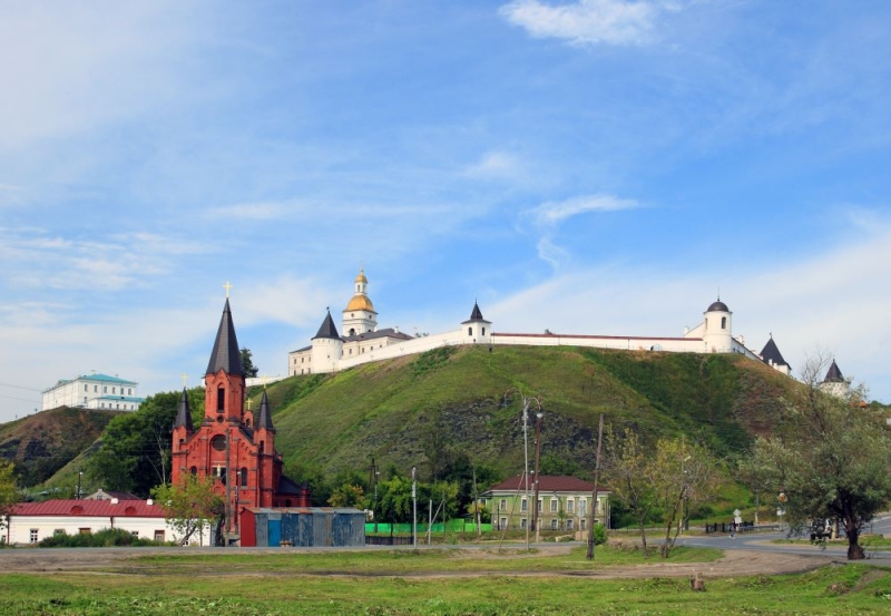 Weekend in Tobolsk: Siberian Kremlin, Ermak, organ concert and kalachi