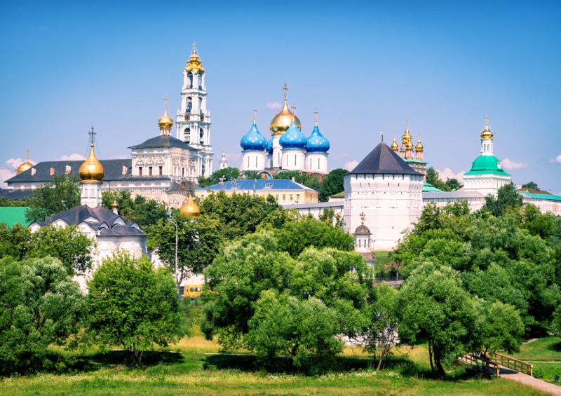 Weekend route: Sergiev Posad. Hermitages, lakes, nesting dolls and sweets