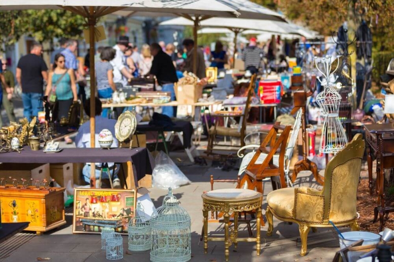 Where to go for souvenirs: 20 of the most interesting flea markets in the world