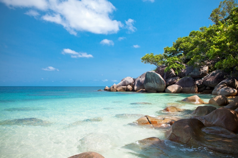 10 crystal clear beaches in the world