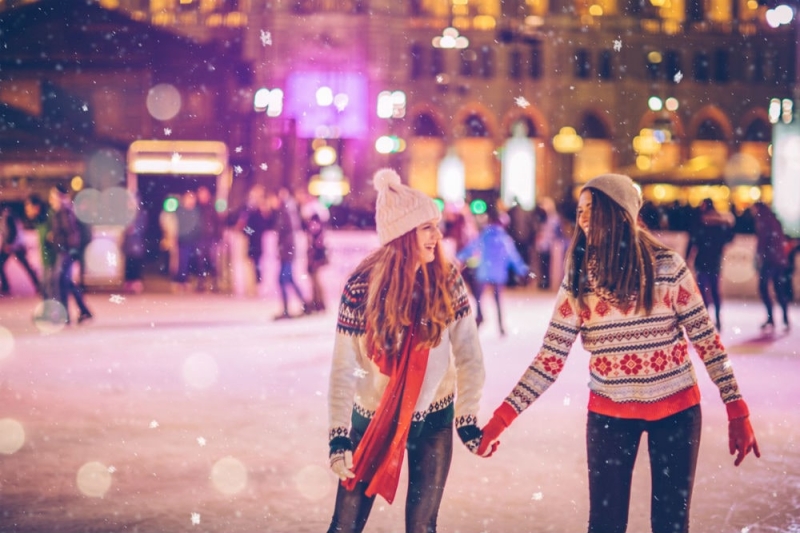 10 skating rinks worth visiting this winter