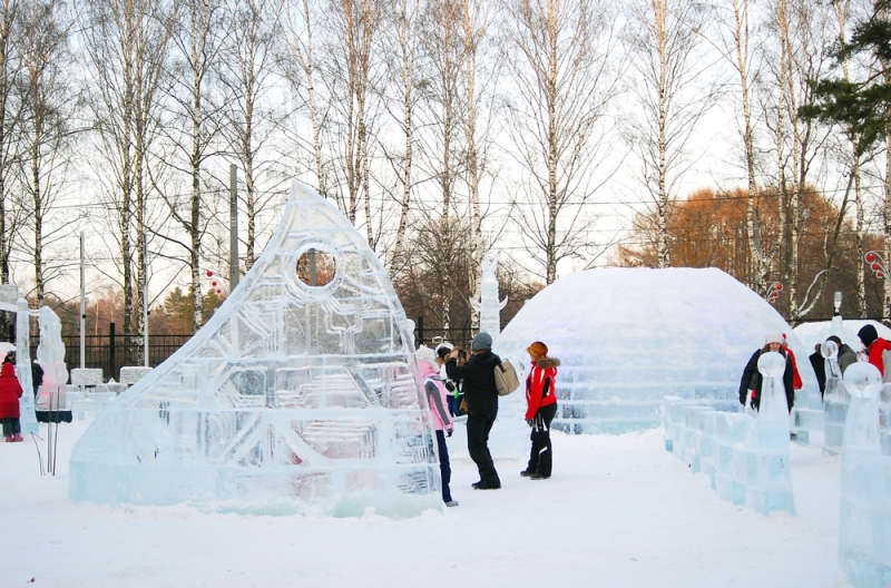 Skating rinks, tubing and snow slides: the most popular winter activities in Moscow