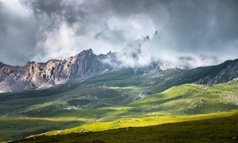 The beauty of nature all year round: Russian national parks