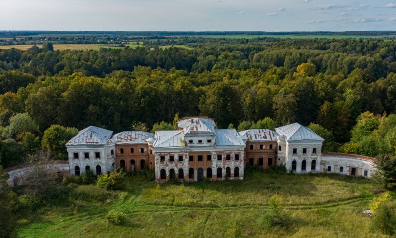 The darkest and most atmospheric estates in Russia