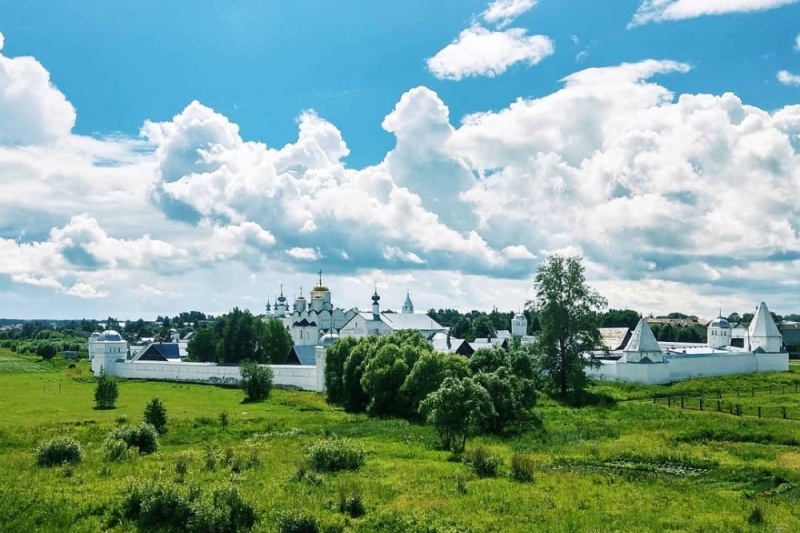 Weekend in Suzdal: ancient Russian architecture, monuments of wooden architecture and monasteries